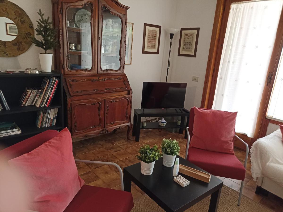 Erika House Is Molas Пула Екстериор снимка